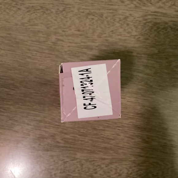 Lavender Flora Fragranced Reed Diffuser New - Picture 4 of 4